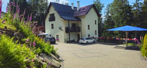 Szafirowy Zakątek - Housity