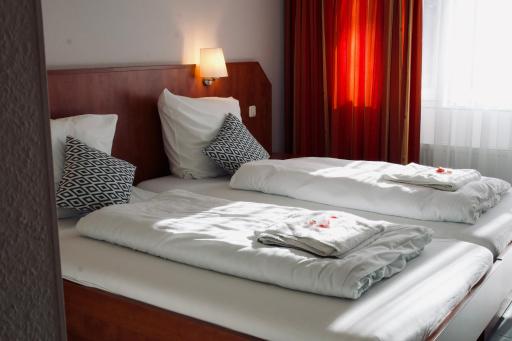 Gästehaus Tilly Hotel - Housity