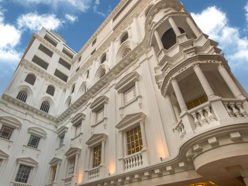 Luxus Grand Hotel - Housity