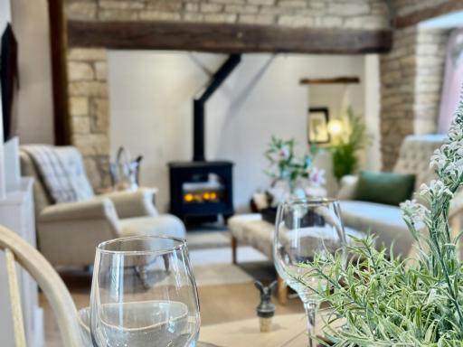 Cosy Rutland Cottage I 2BR I Near Stamford I Free private Parking by Belmont Places - Housity
