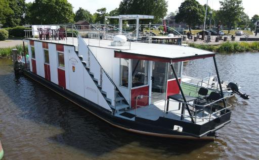 Hausboot Levitate im Hafen von Barßel - Housity