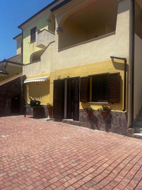 Grazioso monolocale con vista su Tavolara - Housity