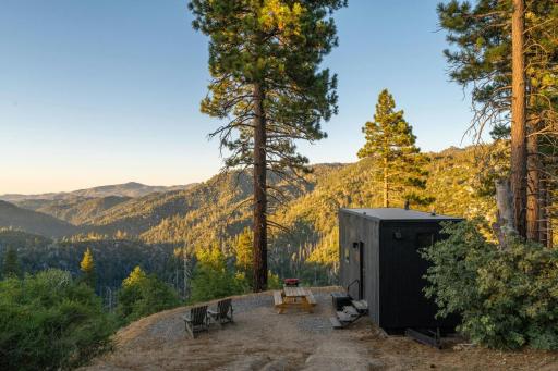 Postcard Cabins Big Bear, Outdoor Collection by Marriott Bonvoy - Housity