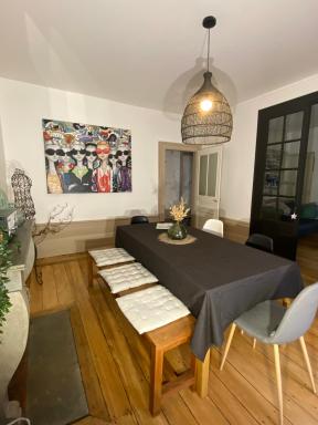 Le Breuil - Spacieux, Chaleureux, Emplacement Idéal - Housity