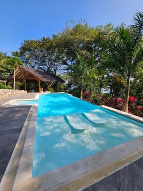 Beachfront Beach resort playa Leona - Housity