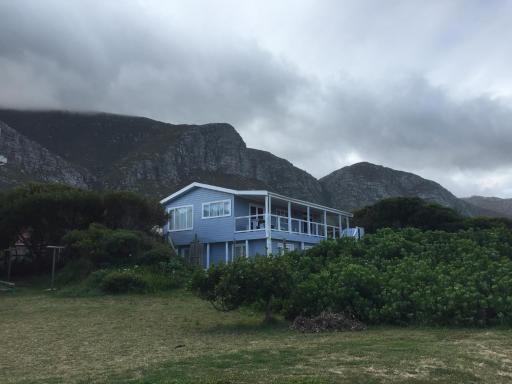 Rustic Beach House - Housity