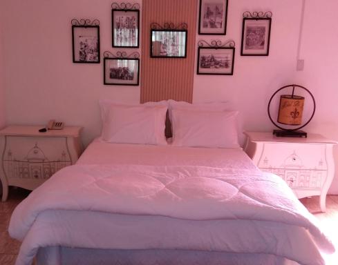 Medieval Hotel - Housity