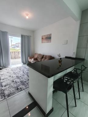 Casa térrea na praia em São Francisco do Sul - Housity
