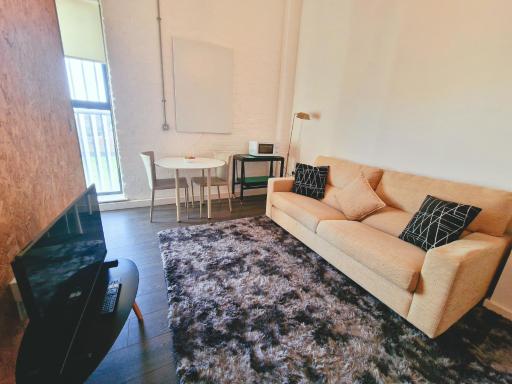 Modern Stylish Apartment near the City Centre - Housity