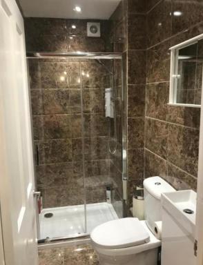 2 bed, ground floor Bijou Georgian city apartment - Housity