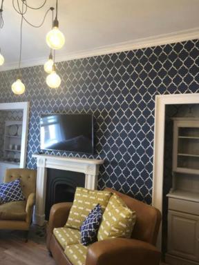 2 bed, ground floor Bijou Georgian city apartment - Housity