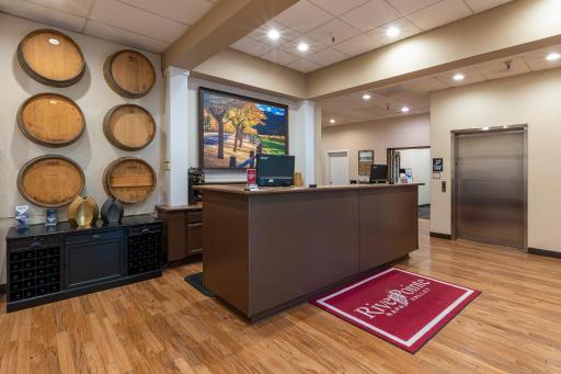 RiverPointe Napa Valley Resort - Housity