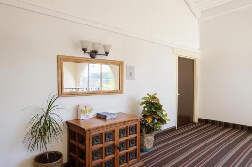 Granada Inn - Housity