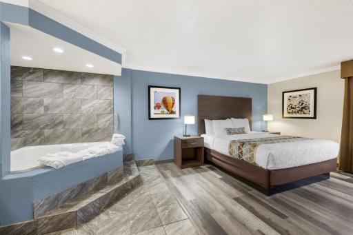 Best Western Airport Albuquerque InnSuites Hotel & Suites - Housity