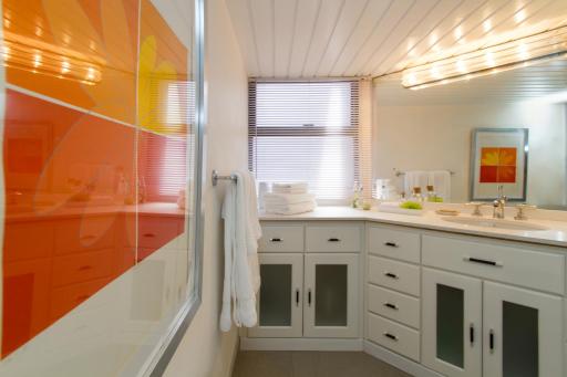Penthouse Lodge B&B - Housity