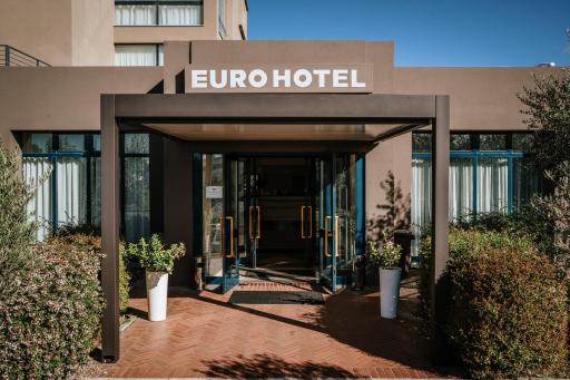 Euro Hotel - Housity