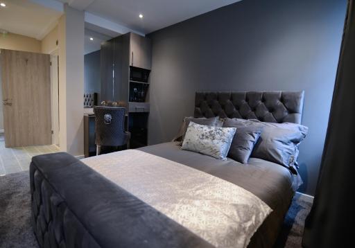 Ladywell House Suites - Chinatown - Self Check-in - Housity