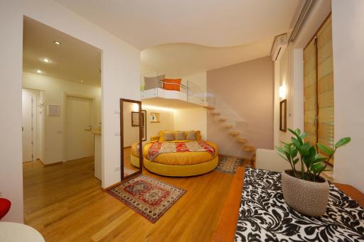 Siena UpTown - Sabrina's Cozy Apartment - Housity
