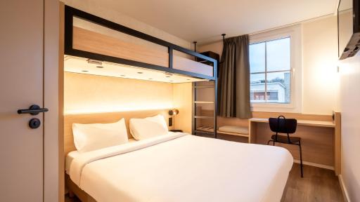 Kyriad ECO - Suresnes - La Defense - Housity