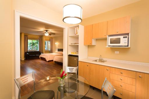 Airport Costa Rica B&B - Housity