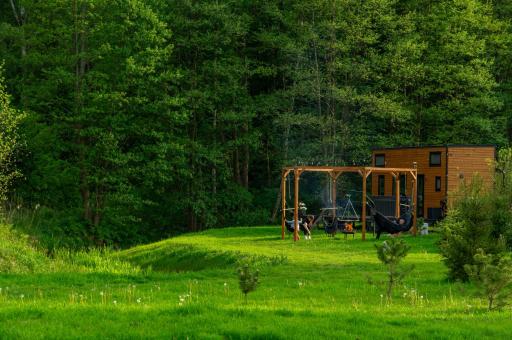 Tiny Silent House River - Housity