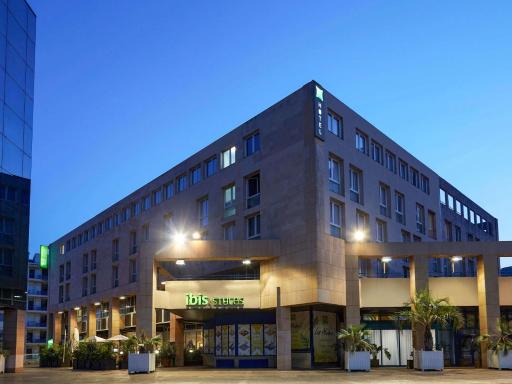 ibis Styles Toulon Centre Port - Hizvo