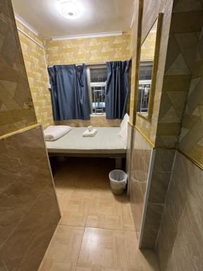 New Happy Land Guest House - Housity