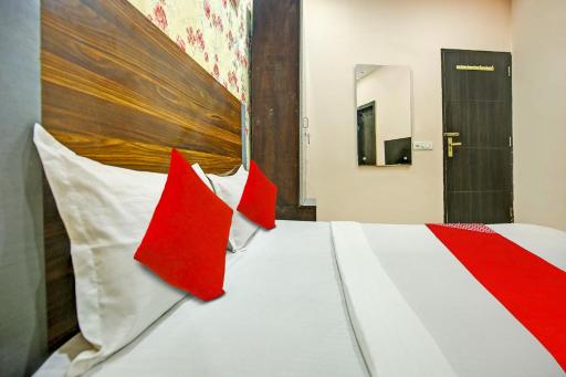 Hotel O S Residency - Housity