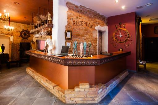 Hotel Justus - Housity