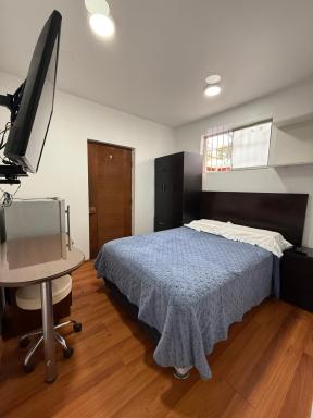 Private room in Miraflores; Exclusive entrance! - Housity