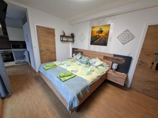 HomeW4 - Tiny Apartment - Housity