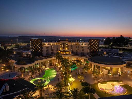 UNA HOTELS MH Matera - Housity