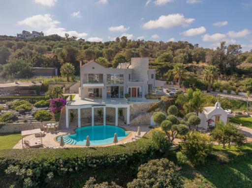 VillaLime Venue Estate - Housity