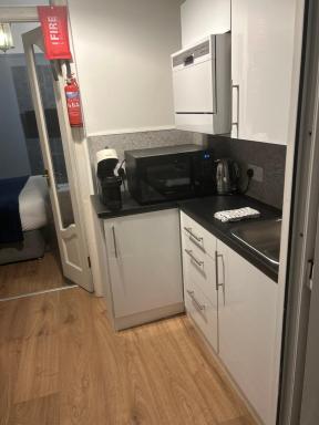 2 Minutes from Drumcondra Station - Housity