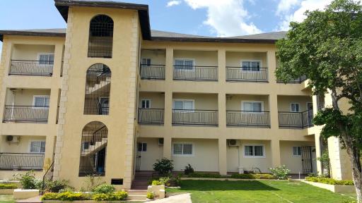 New Kingston Guest Apartments @ Donhead - Housity