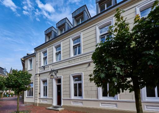 Dom Hotel - Housity