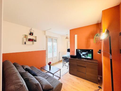 SUPERBE APPARTEMENT 2 PIÈCES AVEC GRANDE TERRASSE - Hizvo