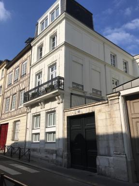 Le Dix-Huit Studio Duplex - Housity