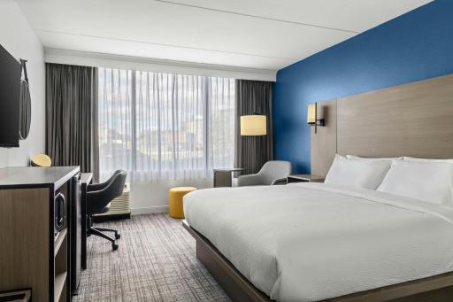 Best Western Plus Lower South End - Housity