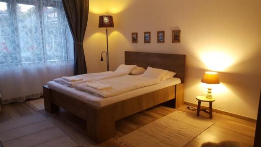 Zrínyi 11 Apartments - Housity