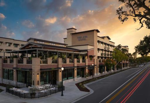 The Ava Hotel Paso Robles, Curio Collection By Hilton - Housity