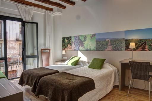 Hostal Agrobotiga 7 de Ribera - Housity