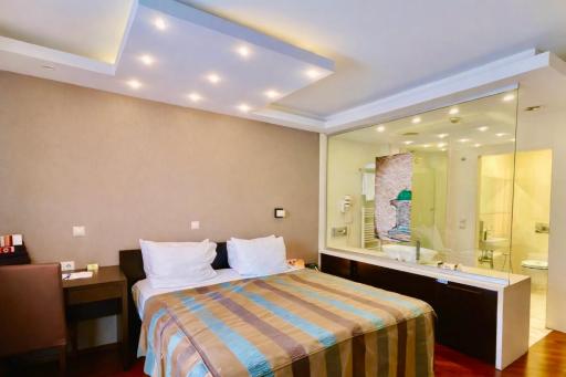 City Boutique Hotel - Housity