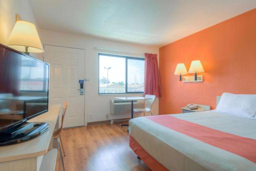 Motel 6-San Ysidro, CA - San Diego - Border - Housity