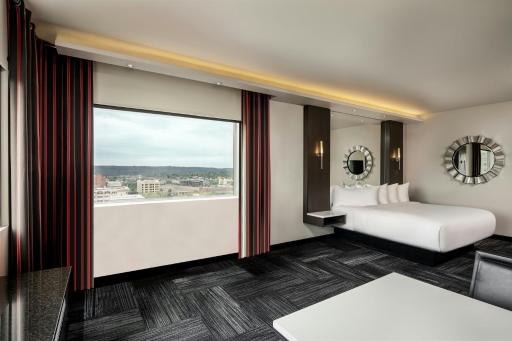 The Davenport Grand, Autograph Collection - Housity