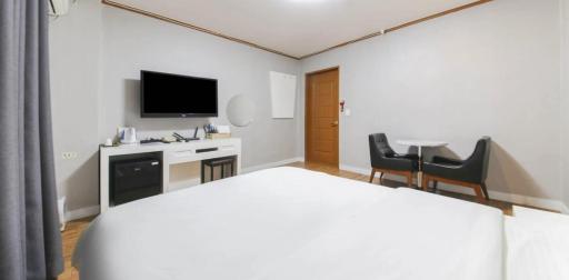 Hotel Lisa - Housity