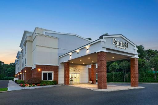 Fairfield by Marriott Medford Long Island - Housity