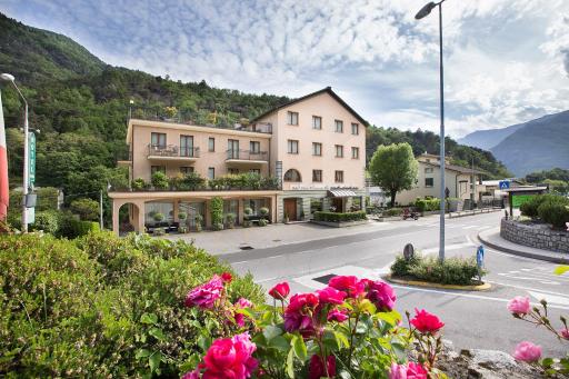 Hotel Piuro - Housity