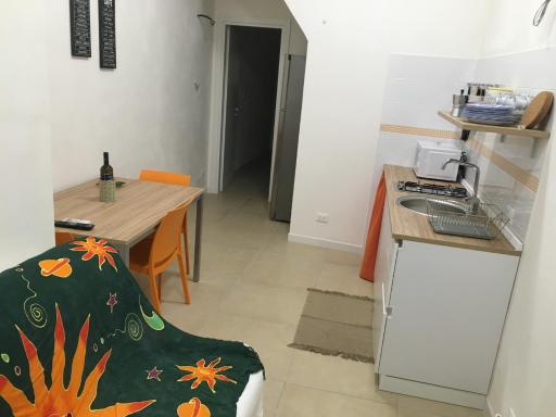 M&R Casa Vacanze Via Alberto Mario - Housity