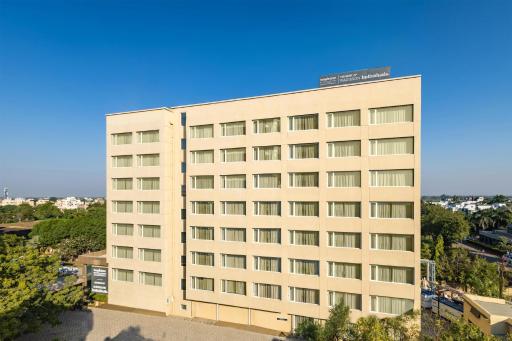 Temple Tree Hotel Shirdi - Housity